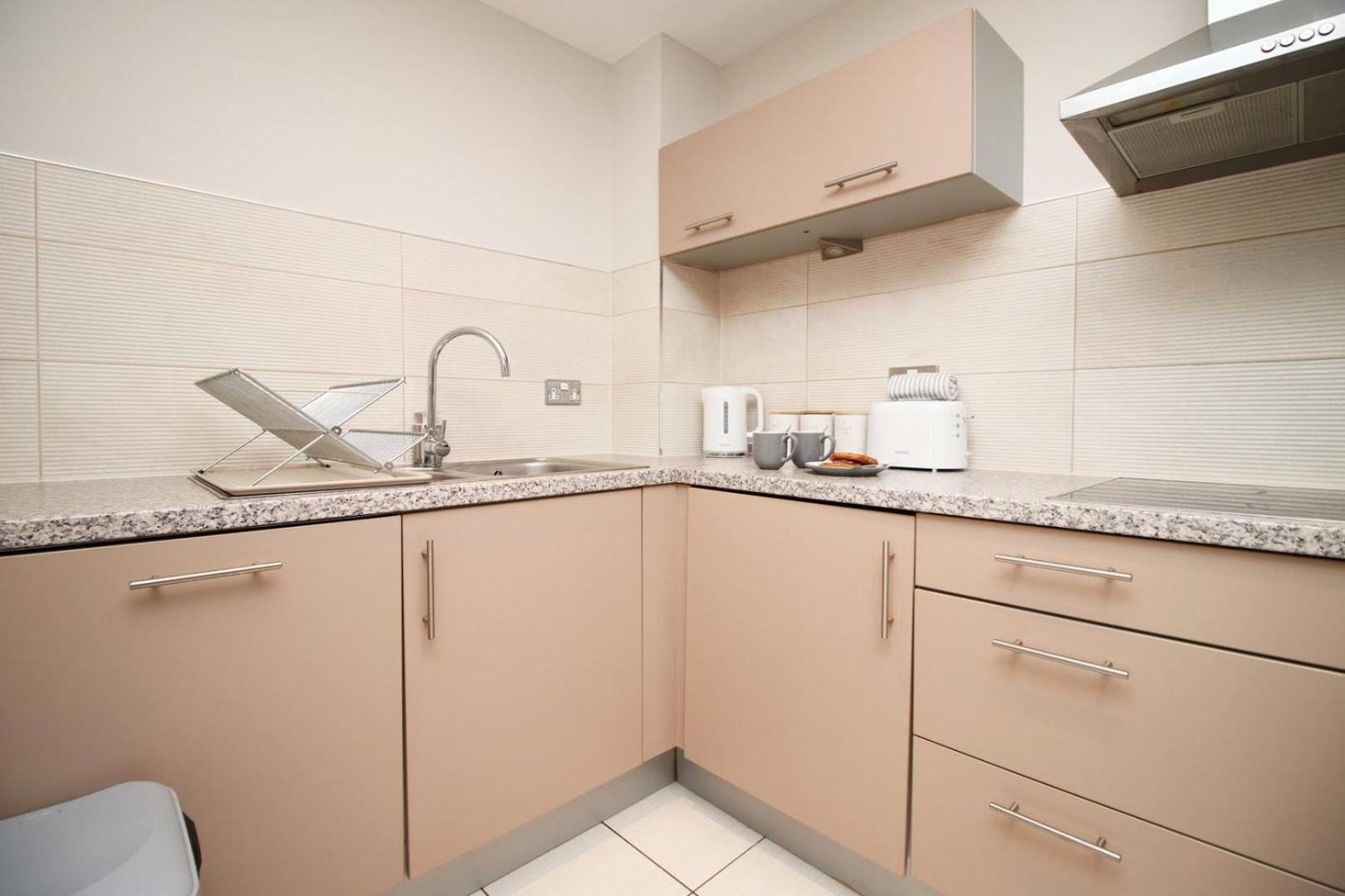 Perfect Getaway In Cardiff Marina Apartment Exterior photo
