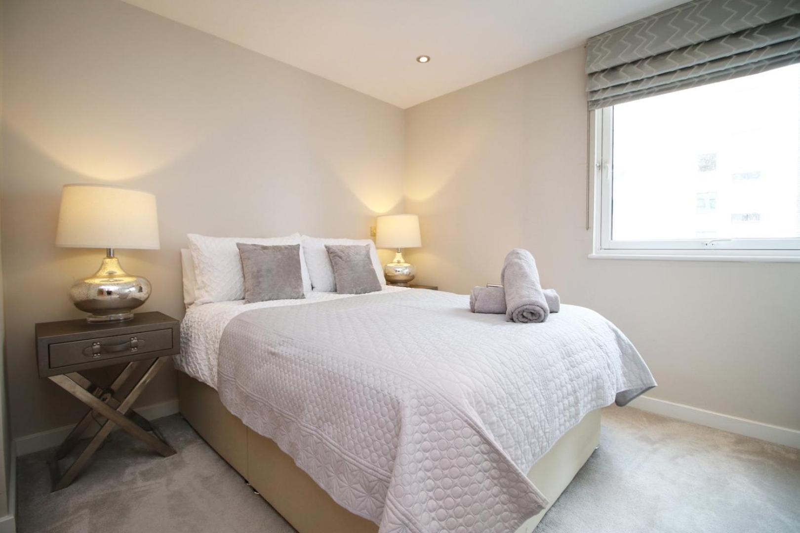 Perfect Getaway In Cardiff Marina Apartment Exterior photo